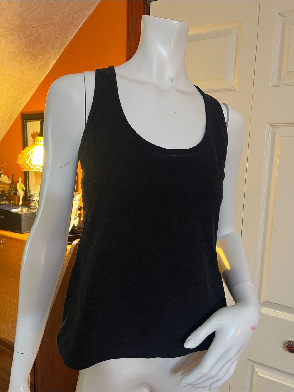 Beyond Yoga Black Scoop Neck racer back Tank size large